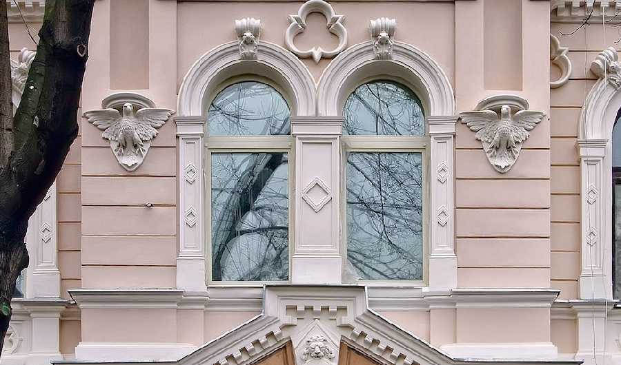 Архитектура Одессы Пантелеймоновская 28 Доходный дом Беляева циркульные евроокна
